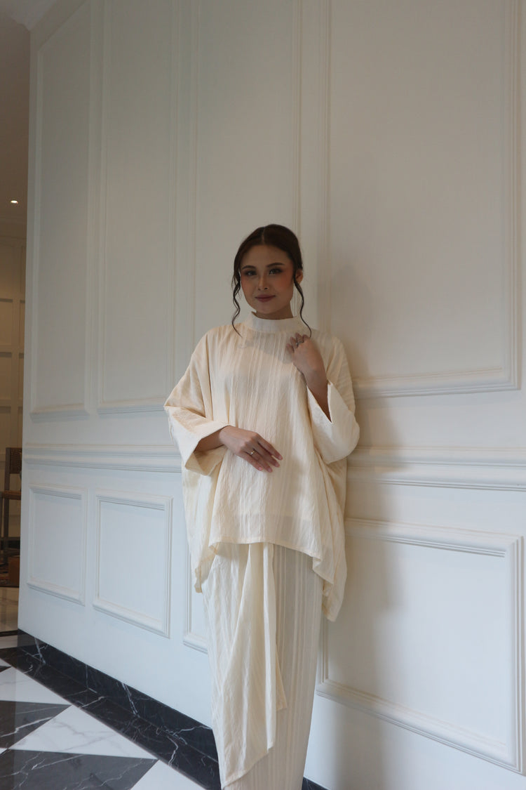 Kita Set in Cream