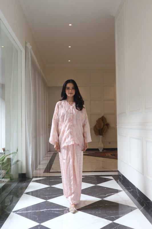 Athalia set in Dustypink (2)