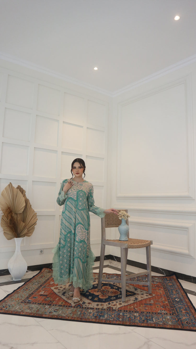 Petite Gaia Dress (07)