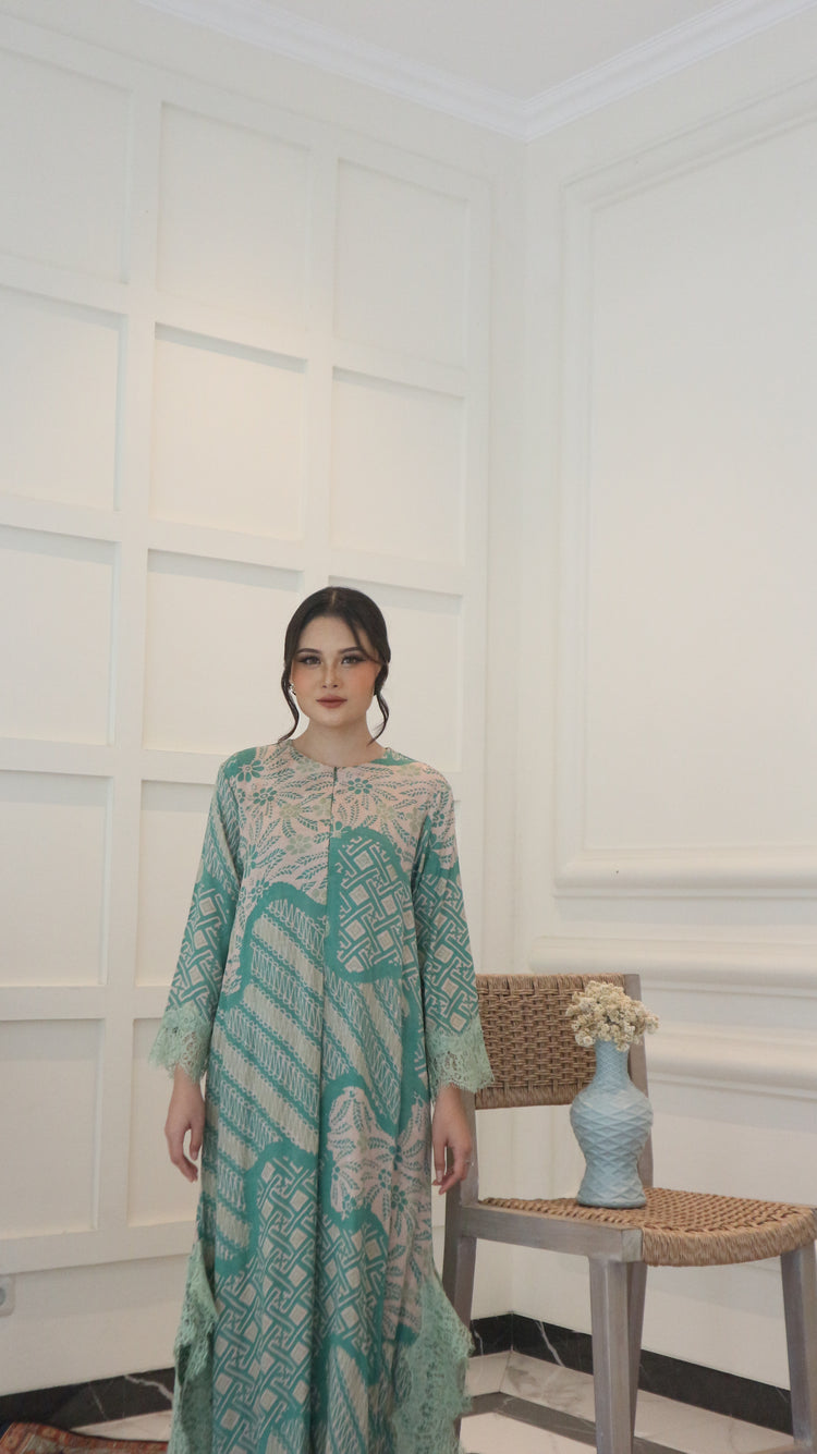 Petite Gaia Dress (07)